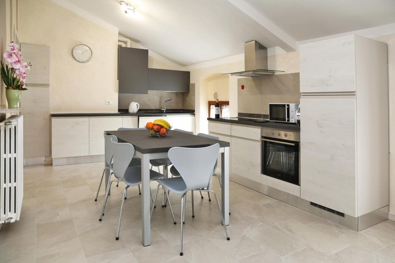 Flower Apartments Bardolino Exterior photo