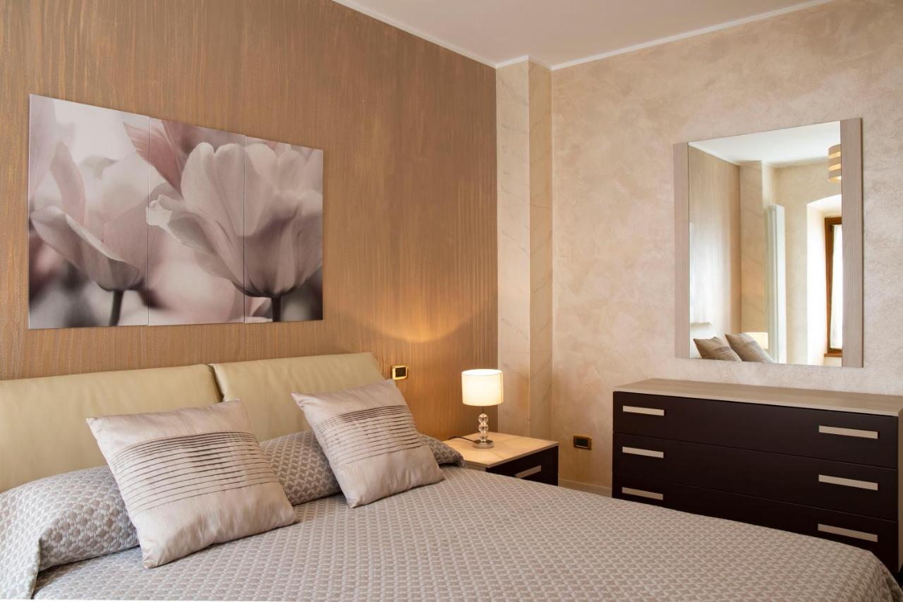 Flower Apartments Bardolino Exterior photo