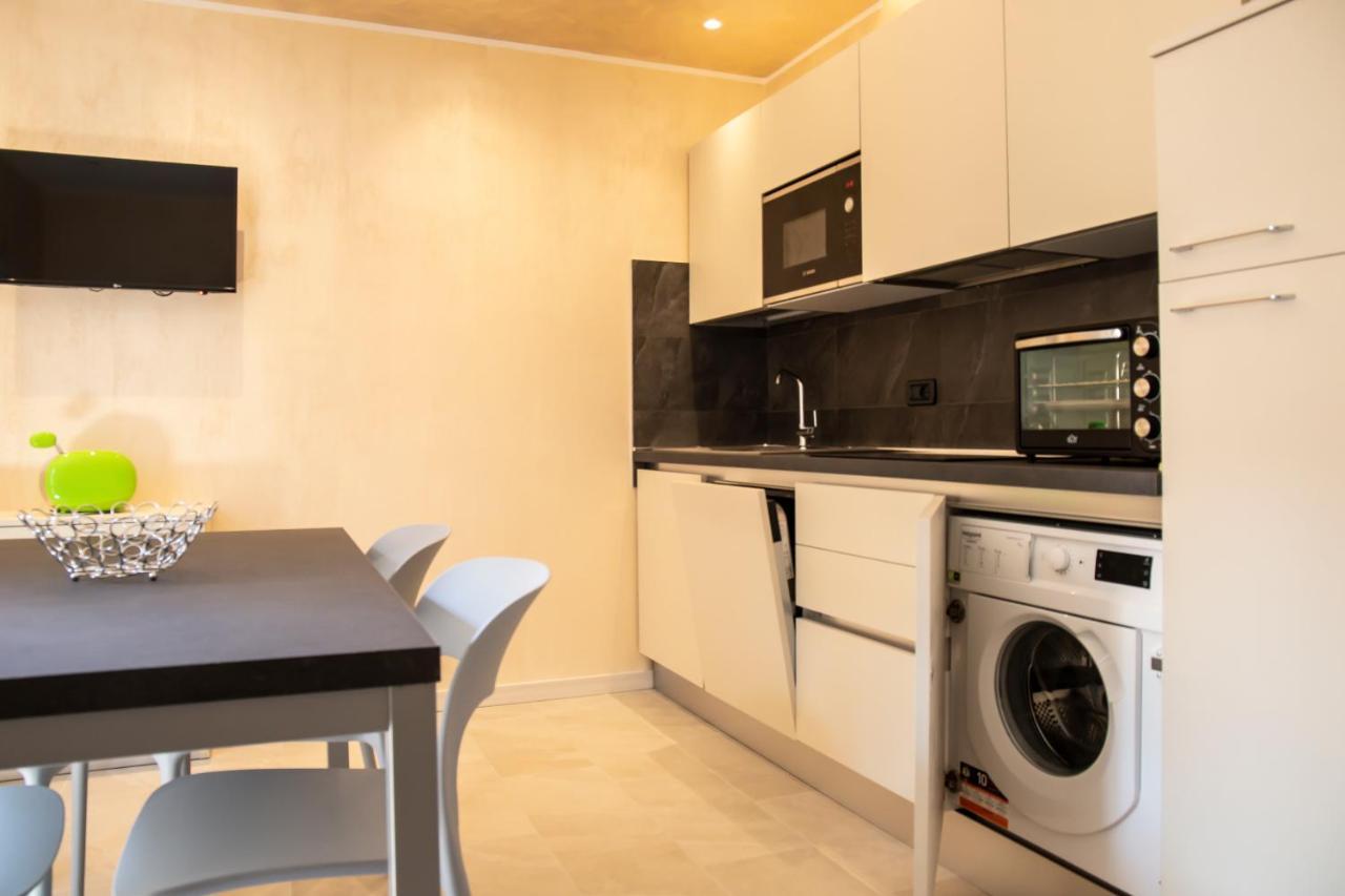 Flower Apartments Bardolino Exterior photo