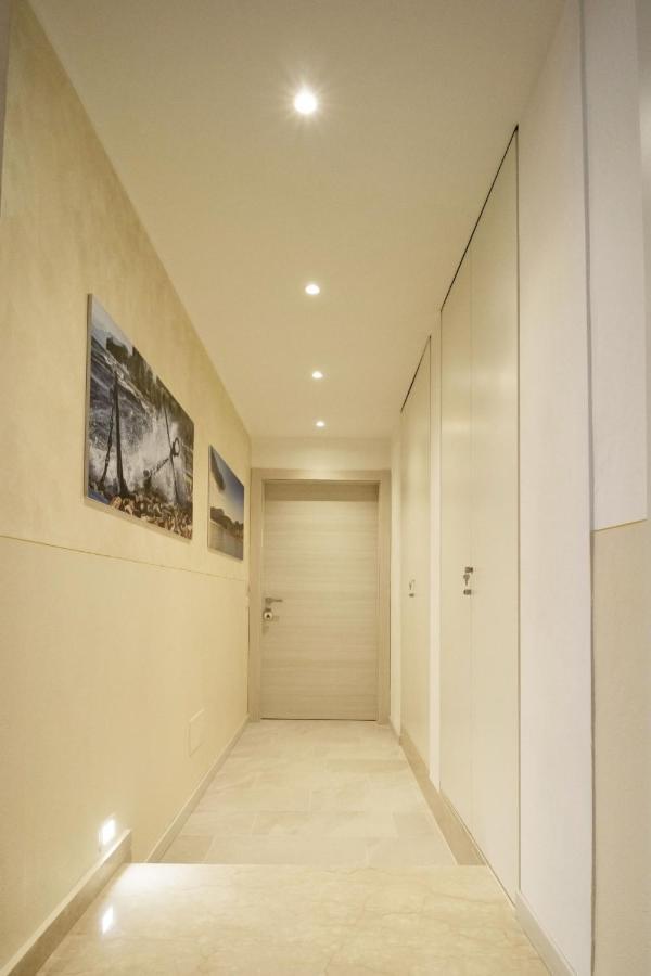 Flower Apartments Bardolino Exterior photo